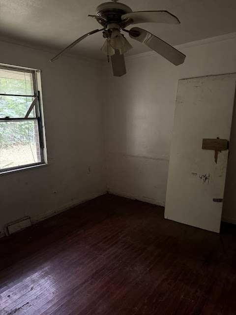 5050 Hallows Ave E — photo 12