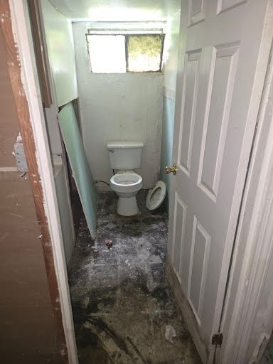 1039 Gimblin St: photo 12
