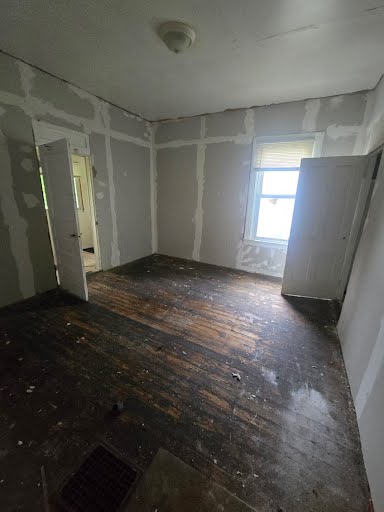 1279 Purcell Ave — photo 11
