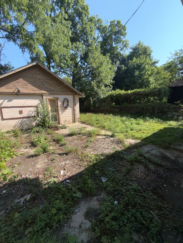 2217 Maryland Ave — photo 28