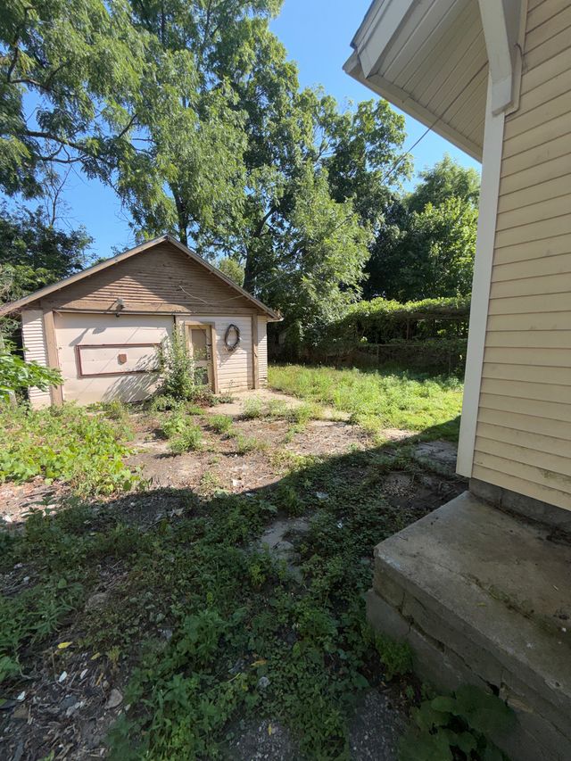 2217 Maryland Ave — photo 26
