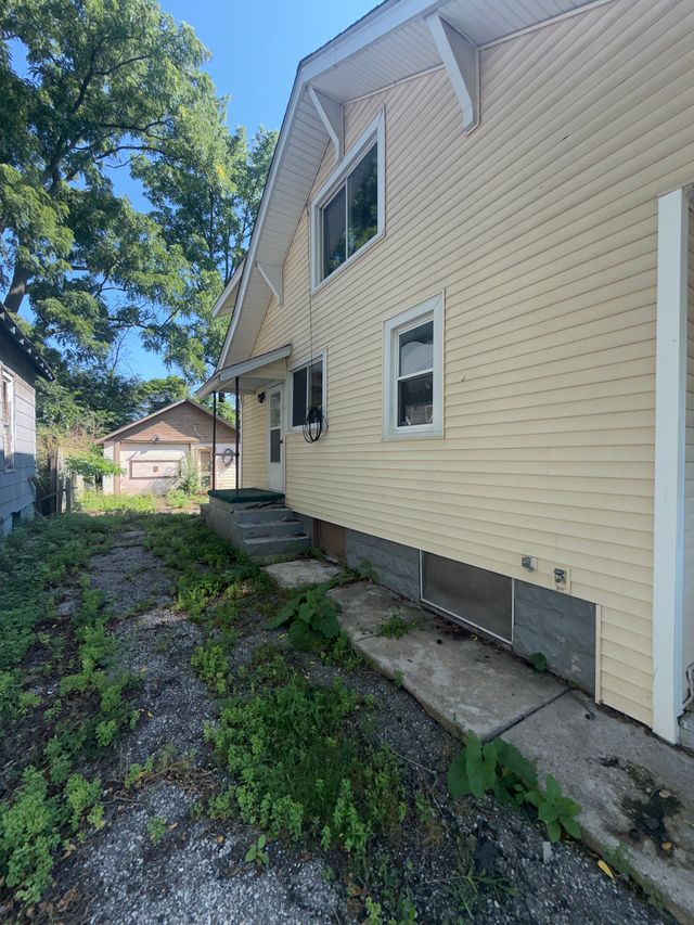 2217 Maryland Ave — photo 6