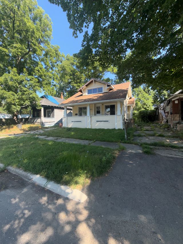 2217 Maryland Ave — photo 3