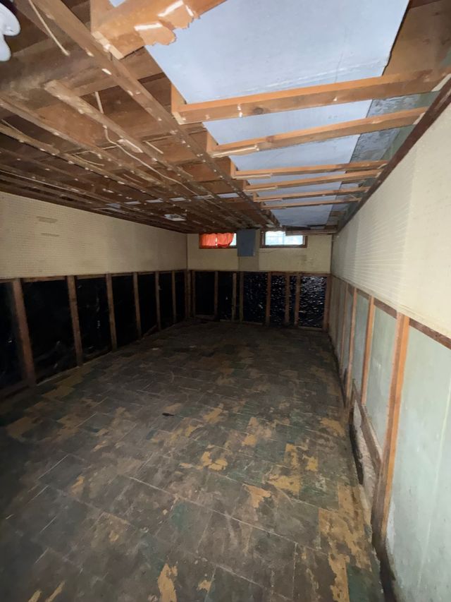 3909 Seneca St — photo 35