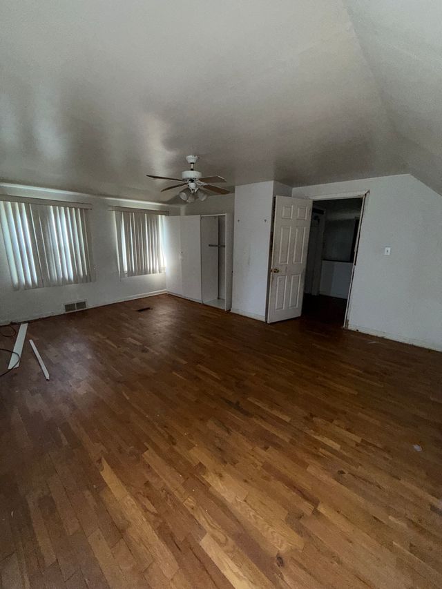 3909 Seneca St — photo 17