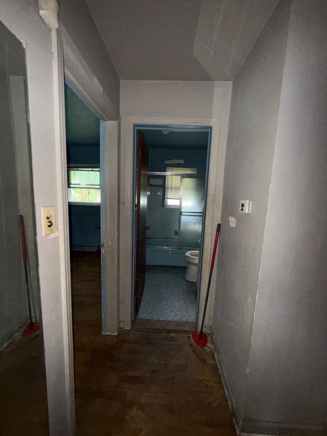 3909 Seneca St — photo 27
