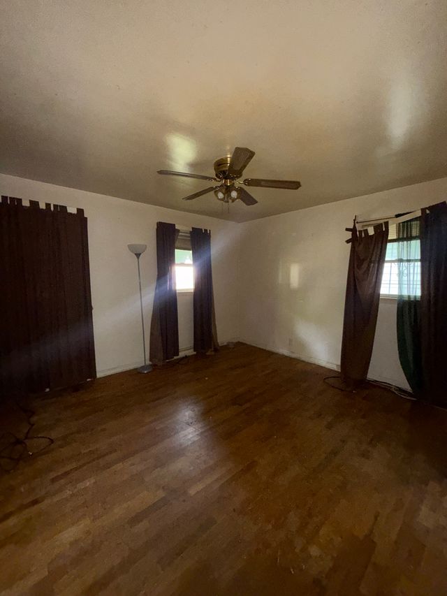 3909 Seneca St — photo 12