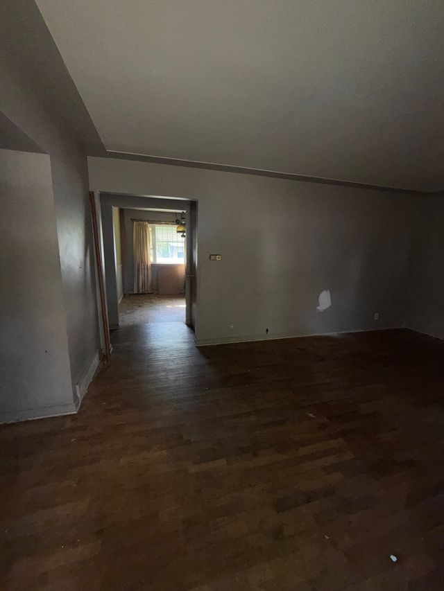 3909 Seneca St — photo 25