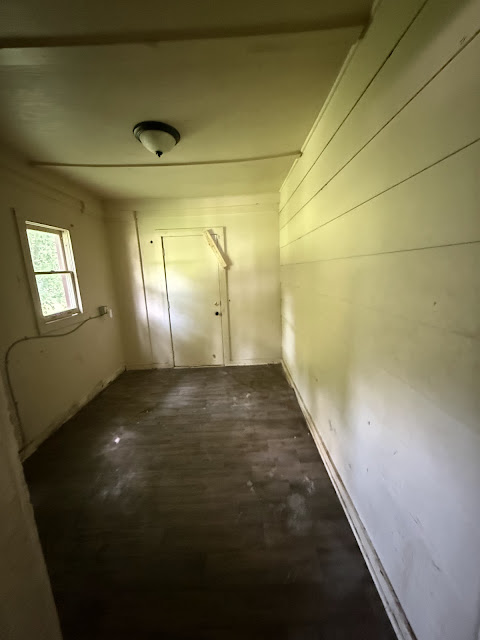 1263 W Green St — photo 7