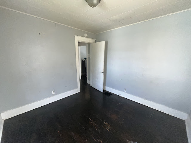 802 N 71st St — photo 8
