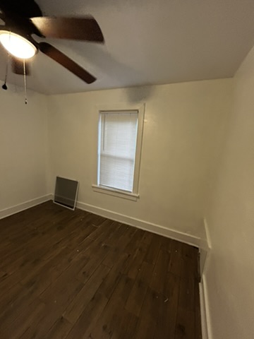 2143 69th St: photo 15