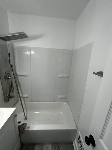 2143 69th St: photo 37