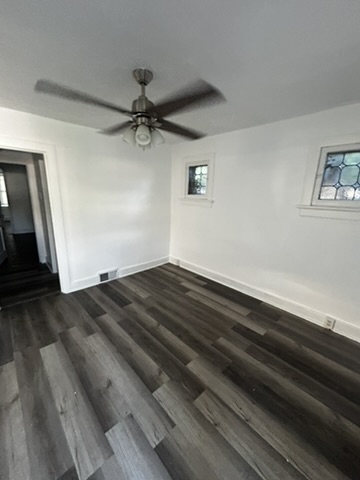 2143 69th St: photo 27