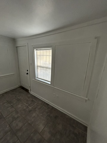 2143 69th St: photo 44
