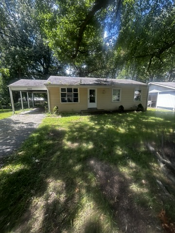 1920 Prior Dr: photo 3