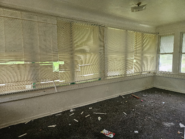 605 E Stewart Ave — photo 6