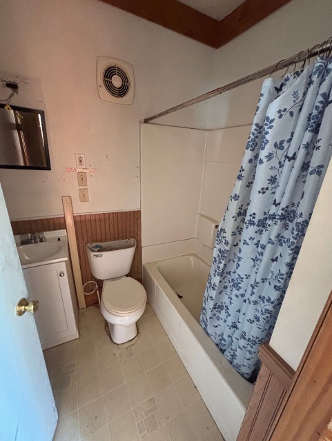437 W Pierce St — photo 20