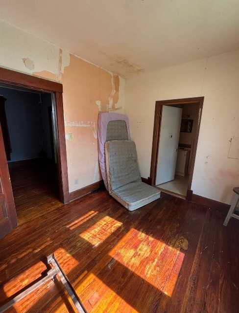 437 W Pierce St — photo 18