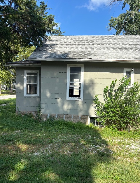 437 W Pierce St — photo 28