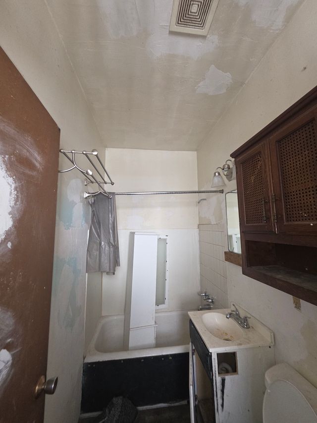 1755 N Monroe St: photo 55