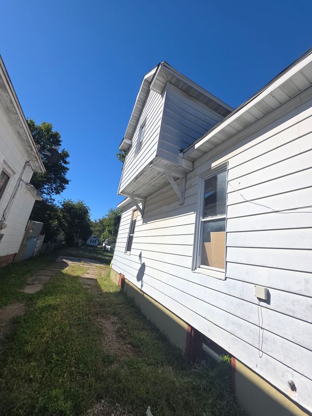 1755 N Monroe St: photo 28