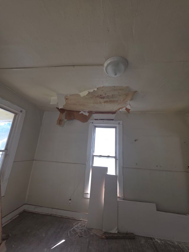 1755 N Monroe St: photo 39