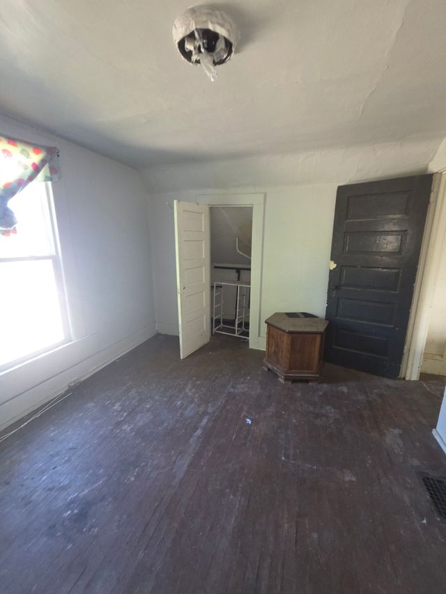 1755 N Monroe St: photo 17
