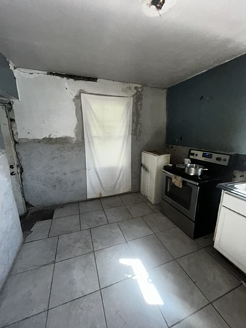 819 Elias Ave — photo 25