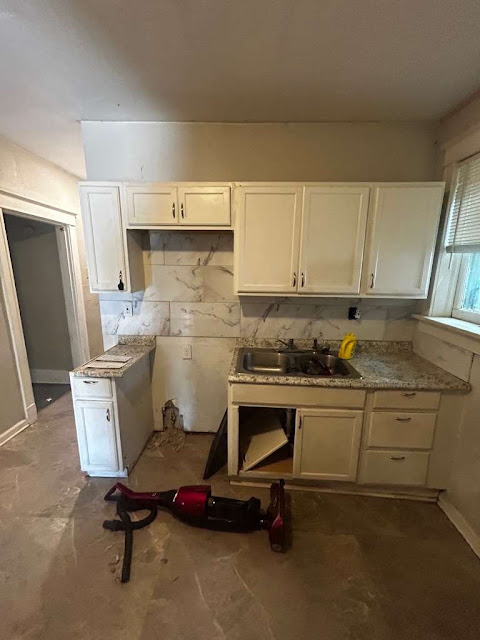 1027 Garth Ave — photo 7