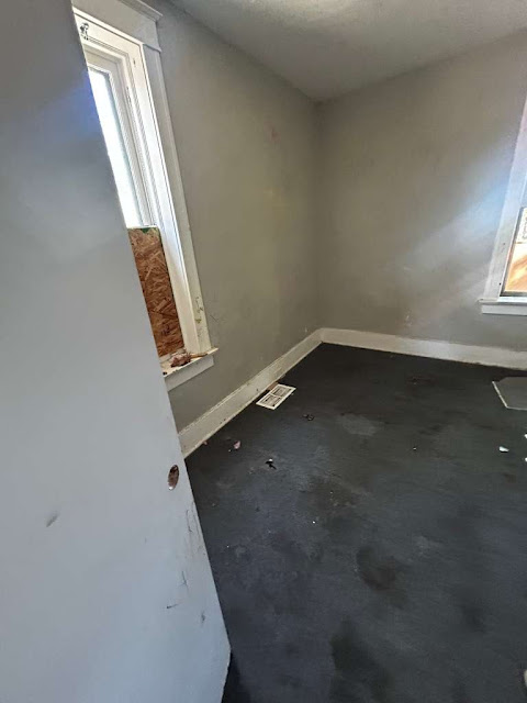1027 Garth Ave — photo 10