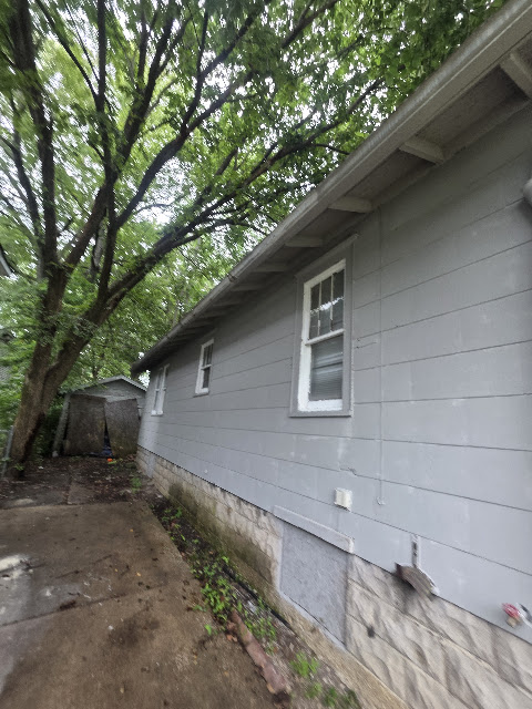 712 W Waggoner St — photo 56