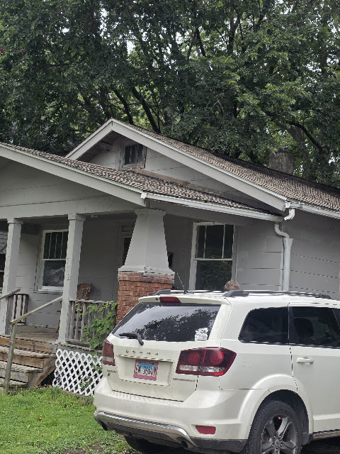 712 W Waggoner St — photo 4