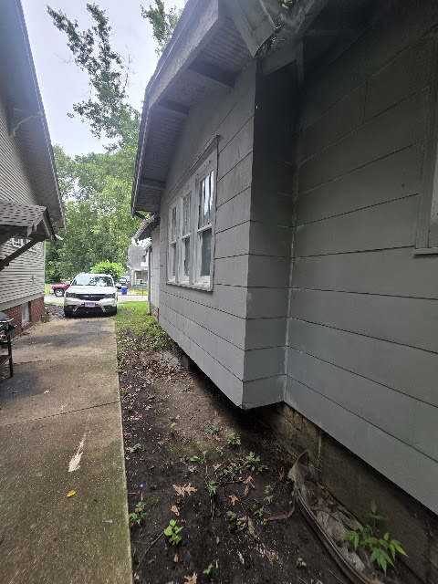 712 W Waggoner St — photo 5
