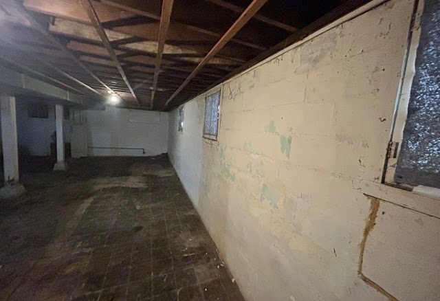 1174 W King St — photo 19