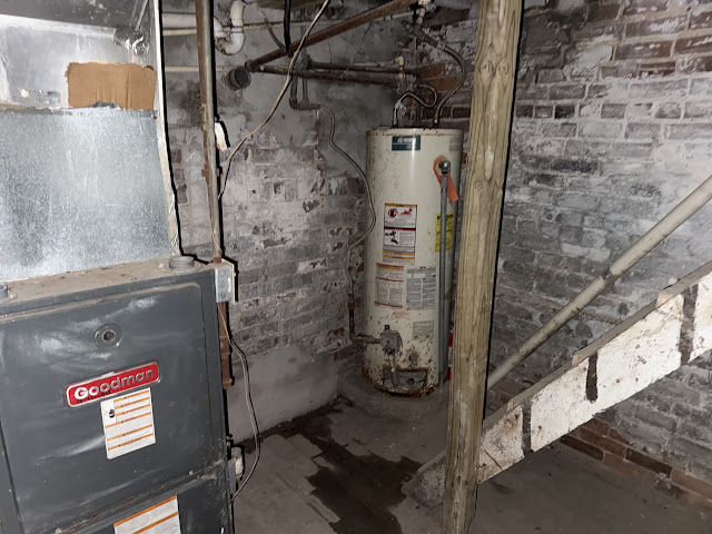611 Haungs Ave — photo 33