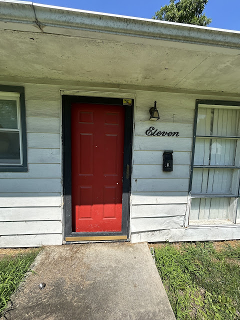 11 Delores Dr: photo 4