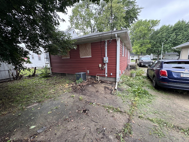 2640 S 5th St — photo 2