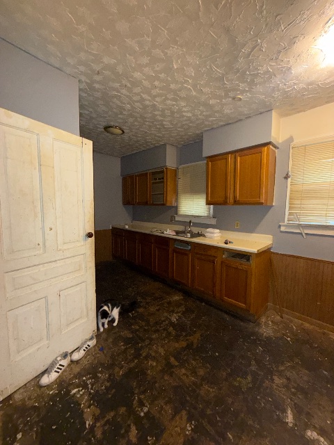 1223 S Harrison St — photo 6
