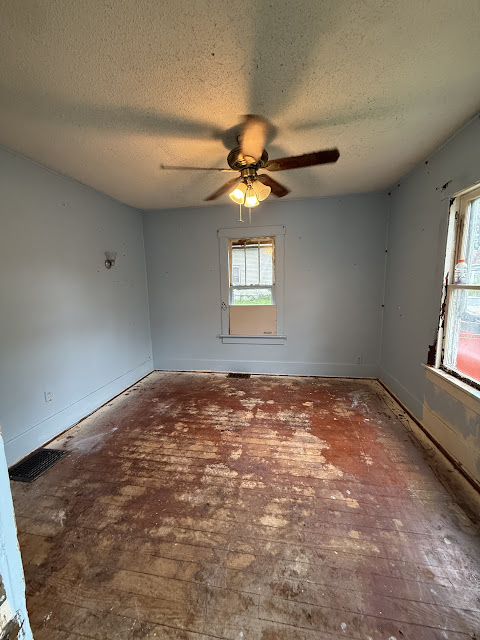 957 W View St — photo 7