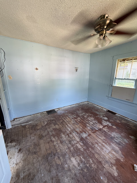 957 W View St — photo 10