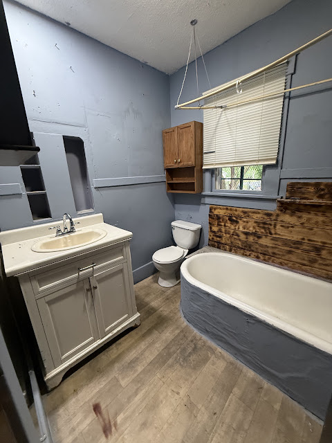 957 W View St — photo 14