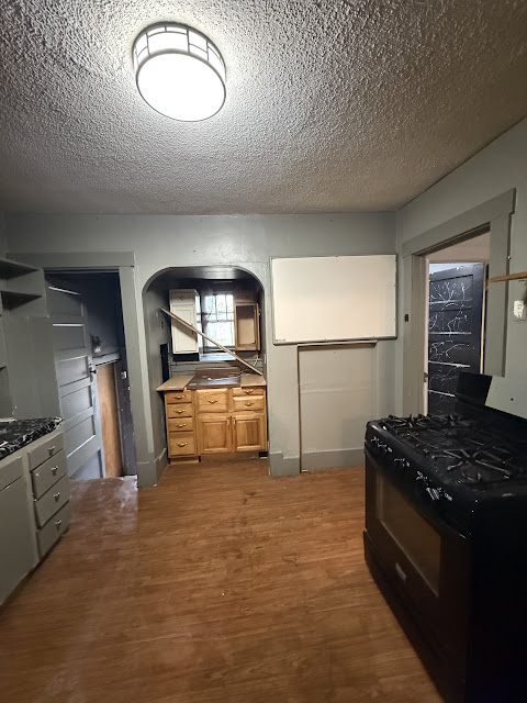 957 W View St — photo 4