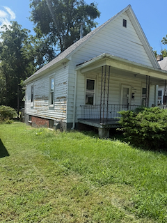 923 W King St — photo 3