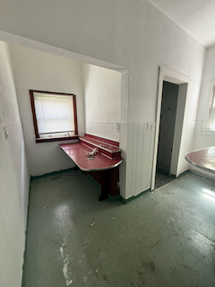 923 W King St — photo 12