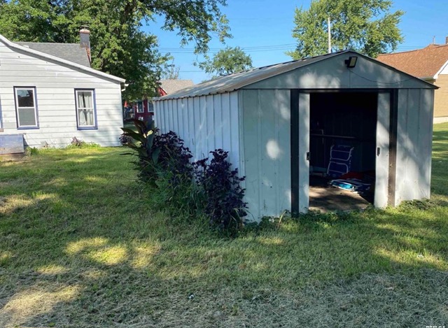 209 Central Ave: photo 5