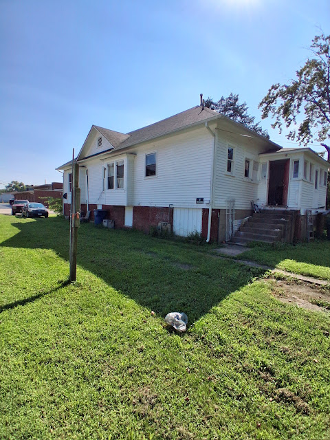 503 E Poplar St — photo 6