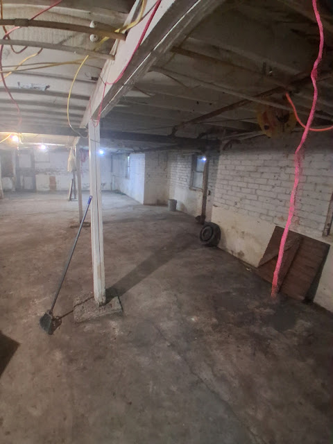 503 E Poplar St — photo 28