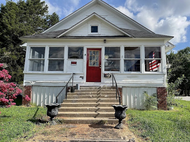 503 E Poplar St — photo 2
