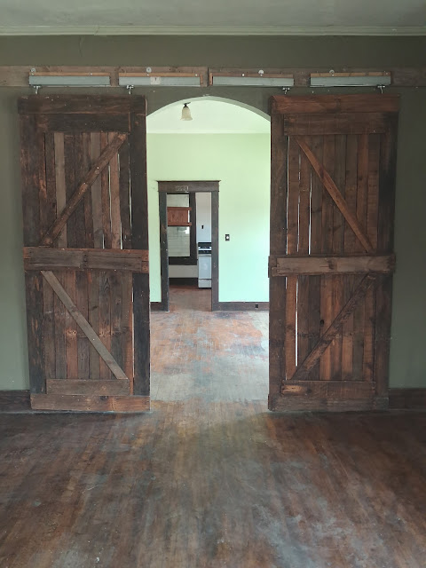 503 E Poplar St — photo 8