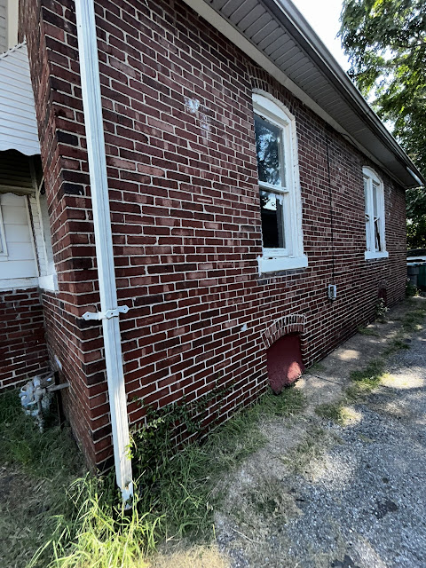 556 Wimmer Pl: photo 3